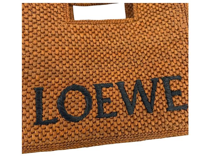 Borsa Tote Font Piccola in Raphia Marrone LOEWE - vista 5