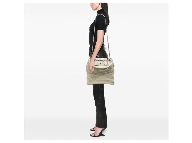 Borsa Drill Chanel in vitello metallizzato craquelé traforato oro D'oro - vista 6