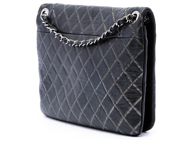 Chanel Black Quilted Metallic Distressed Lambskin CC Crystal Flap Nero - vista 2