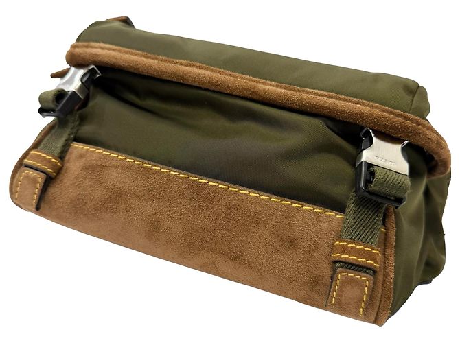 Bolsa Messenger Prada em Re-Nylon com acabamento em camurça marrom Caqui - vista 3