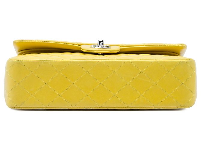 Chanel Yellow Medium Classic Lambskin Double Flap Giallo - vista 3