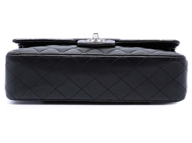 Chanel Black Medium Classic Lambskin Double Flap Nero - vista 3