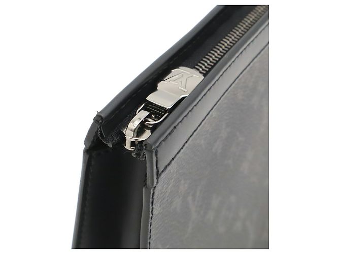 Louis Vuitton Monogram Eclipse Pochette Voyage MM Clutch Bag Braun Schwarz - Ansicht 5