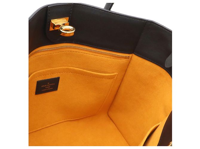 Louis Vuitton Monogram Tuftage On My Side MM Handtasche Schwarz - Ansicht 9