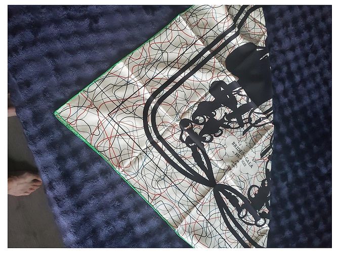 Hermès Carré di seta Brides de Gala au Fil de Soie Nero Bianco Rosso Blu - vista 8