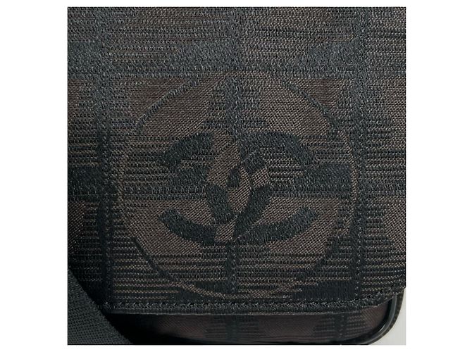 Borsa a tracolla Chanel in nylon nero - vista 13