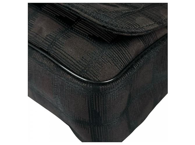 Borsa a tracolla Chanel in nylon nero - vista 8