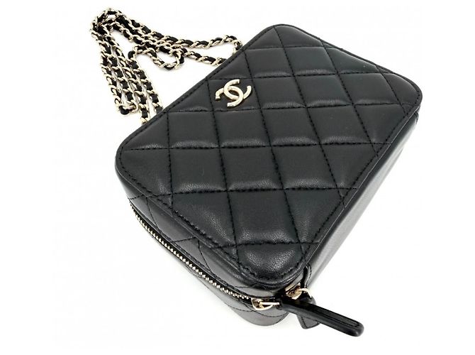 Borsa a tracolla con catena Chanel Matelassé Nero - vista 3