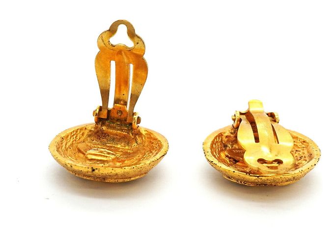 Timeless Orecchini a clip Chanel placcati oro D'oro - vista 3