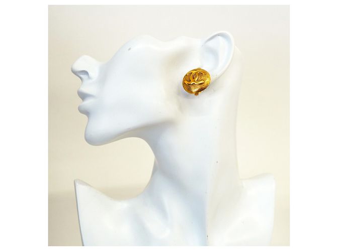 Timeless Orecchini a clip Chanel placcati oro D'oro - vista 5