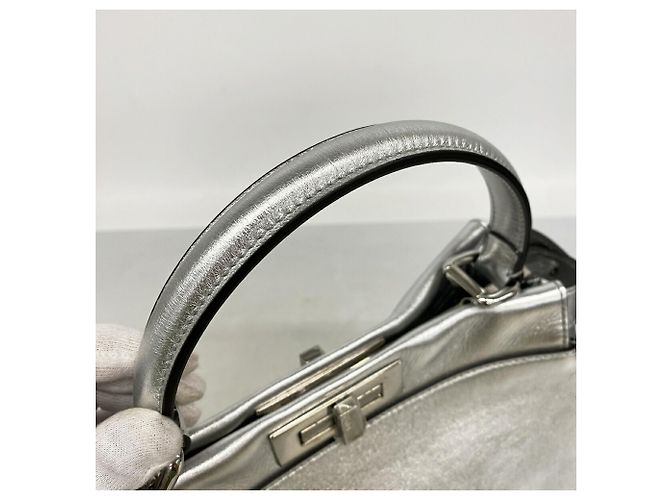 Borsa in pelle Fendi Peekaboo Argento - vista 8