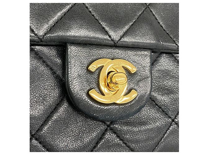 Borsa a tracolla Chanel Mini Matelassé con catena Nero - vista 9