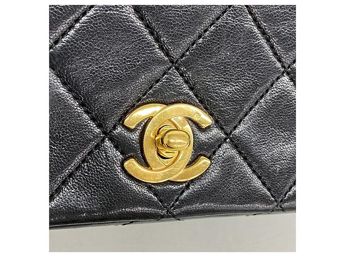 Borsa a tracolla Chanel Mini Matelassé con catena Nero - vista 8