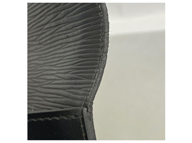 Borsa a pochette Louis Vuitton in pelle Epi Nero - vista 7