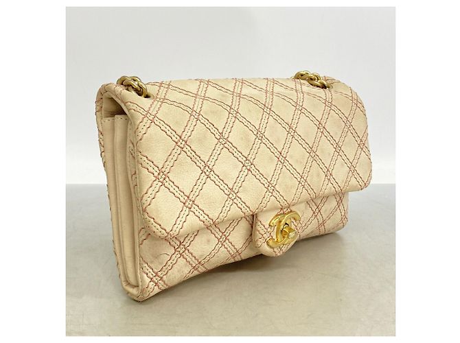 Bolsa de ombro Chanel em couro rosa - vista 2