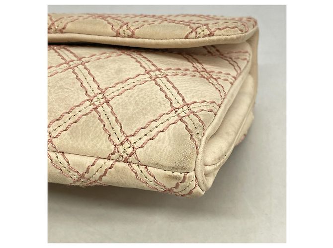 Bolsa de ombro Chanel em couro rosa - vista 6
