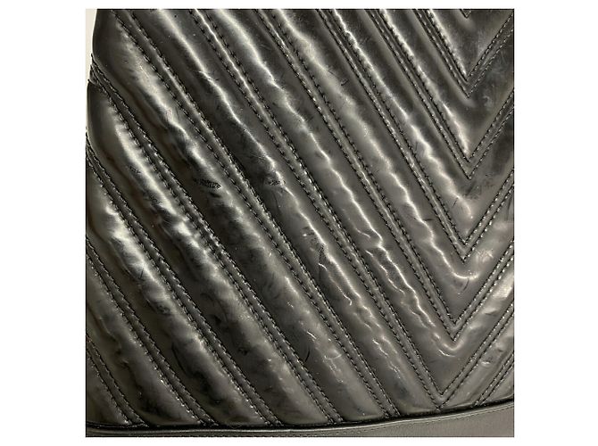 Chanel Shopper aus schwarzem Lackleder - Ansicht 10