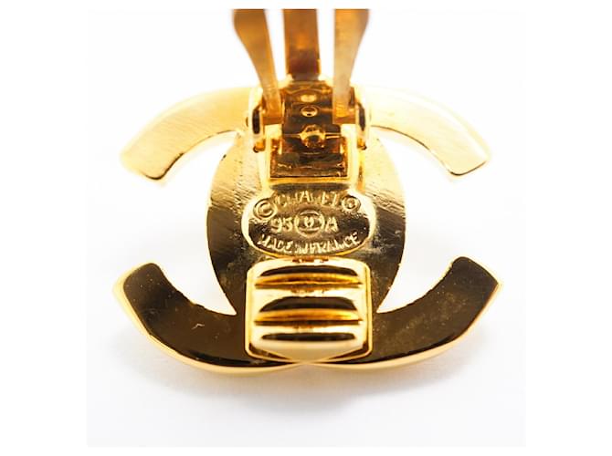 Orecchini Chanel Coco Mark Turnlock D'oro - vista 4