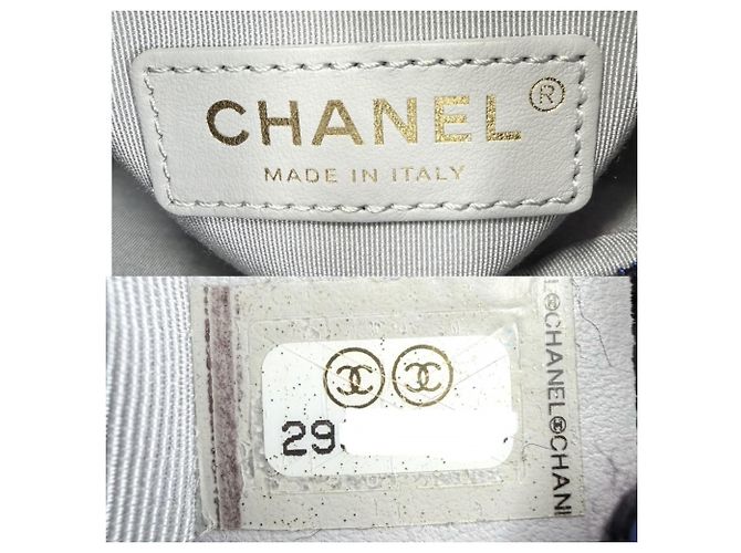 Borsa a tracolla Chanel Matelassé in pelle blu navy - vista 4