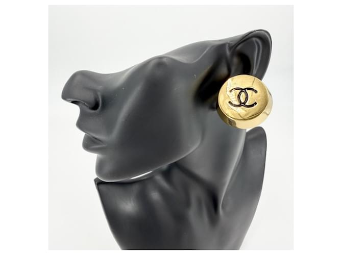 Timeless Orecchini a clip vintage Chanel D'oro - vista 2