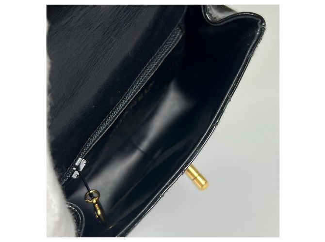 Timeless Borsa a tracolla Chanel Matelassé Nero - vista 4