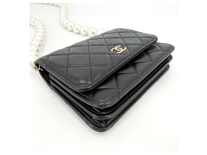 Timeless Borsa a tracolla Chanel Matelassé in pelle nera Nero - vista 3