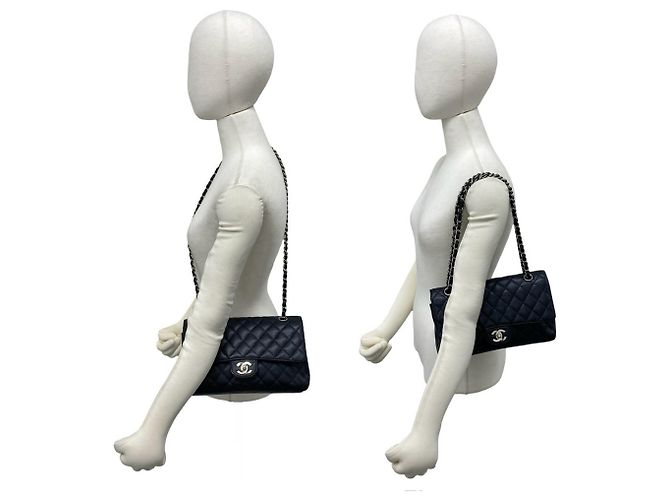 Borsa a tracolla CHANEL Double Flap Matelassé Coco Mark in pelle caviar Nero - vista 2