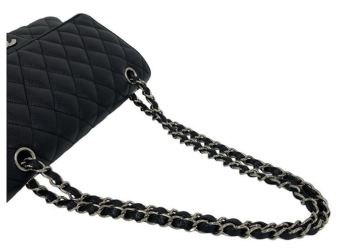 Borsa a tracolla CHANEL Double Flap Matelassé Coco Mark in pelle caviar Nero - vista 4