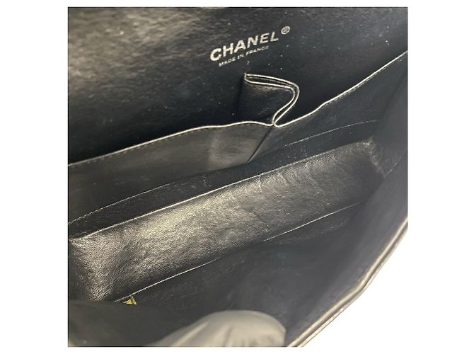 Borsa a tracolla CHANEL Double Flap Matelassé Coco Mark in pelle caviar Nero - vista 9