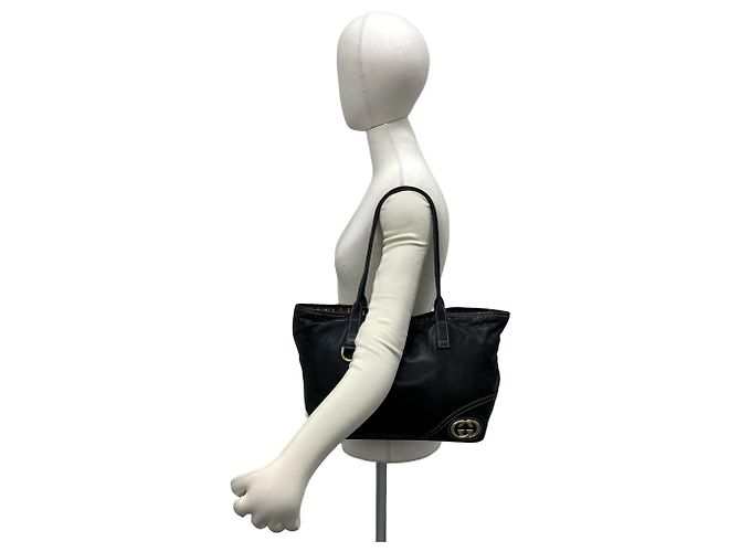 GUCCI New Brit Semi-Schultertasche aus Leder mit GG-Logo-Hardware Schwarz - Ansicht 2