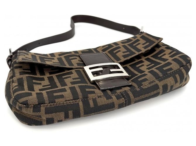 Borsa a tracolla Fendi Mamma Bucket Zucca Marrone - vista 3