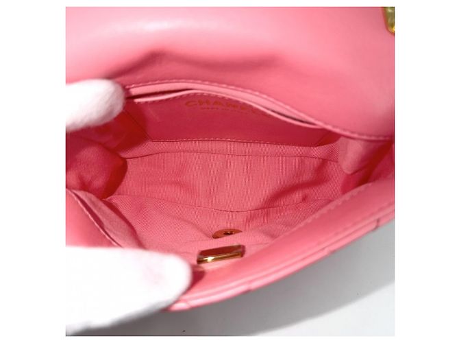 Borsa a tracolla Chanel Mini Matelassé con catena Rosa - vista 4