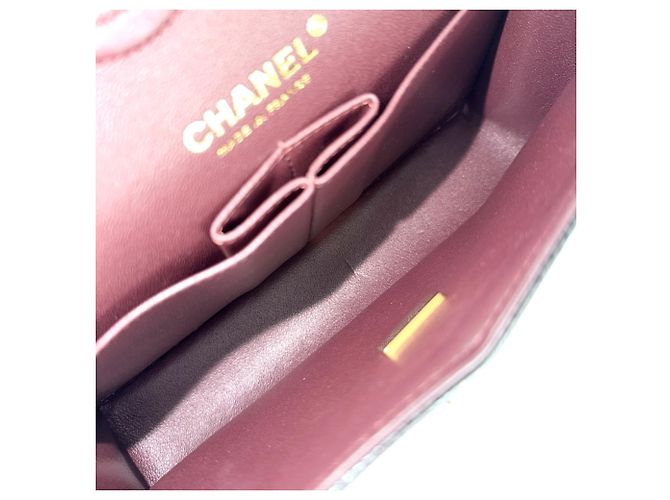 Sac à épaule Chanel Matelassé 23 Noir - vue 4