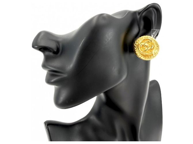 Orecchini Chanel stile vintage dorati D'oro - vista 2