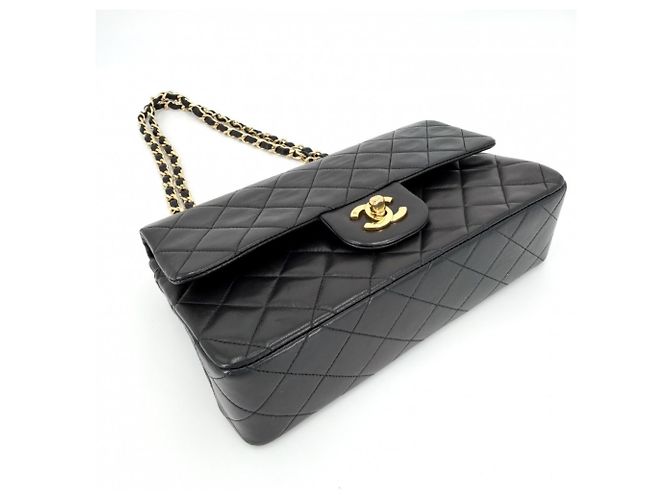 Borsa a tracolla Chanel Matelassé 23 Nero - vista 3