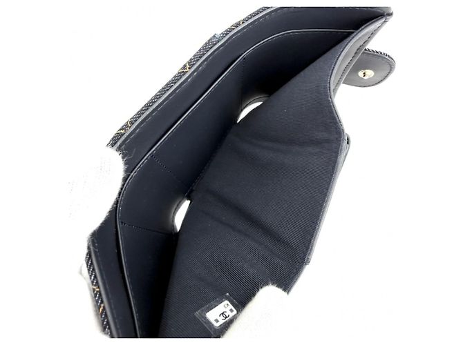Portafoglio bi-fold Chanel in denim blu navy - vista 4