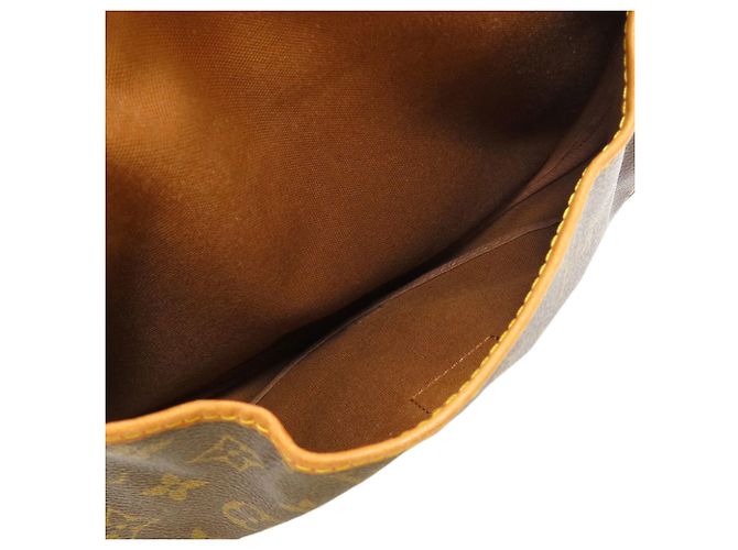 Louis Vuitton M42256 Saumur 30 Shoulder Bag Monogramma - vista 5