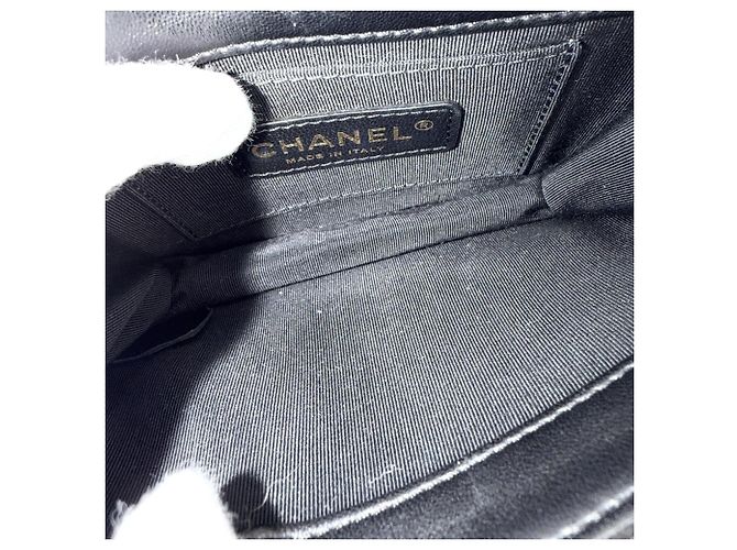 Borsa a tracolla Chanel Matelassé Boy Brick con catena Nero - vista 4