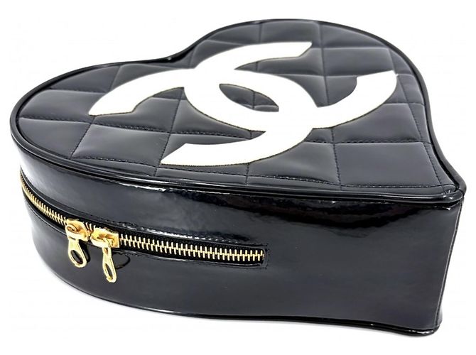 Borsa Vanity Chanel Matelassé a forma di cuore Nero - vista 3