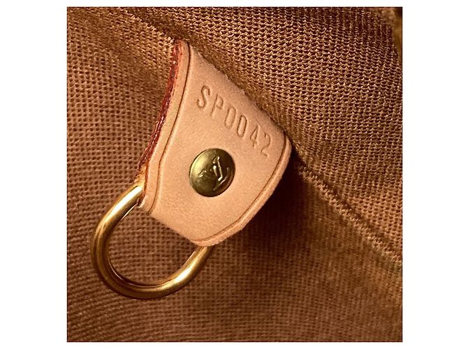 Borsa a tracolla Louis Vuitton M45257 Abesses Monogramma - vista 7