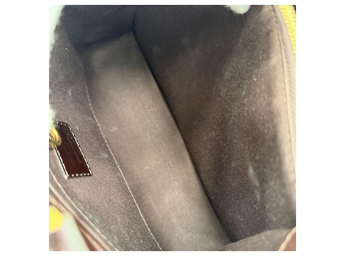 Borsa Louis Vuitton Monogram Vernis Amarante Montaigne BB Bordò - vista 5
