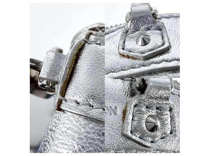 Portachiavi Louis Vuitton Mini Lockit Argento - vista 6