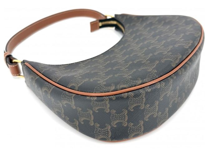 Céline Borsa a tracolla Celine Ava Triomphe in pelle marrone - vista 3
