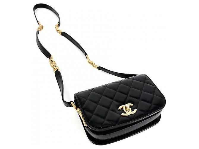 Borsa a tracolla Chanel Mini Matelassé Nero - vista 3
