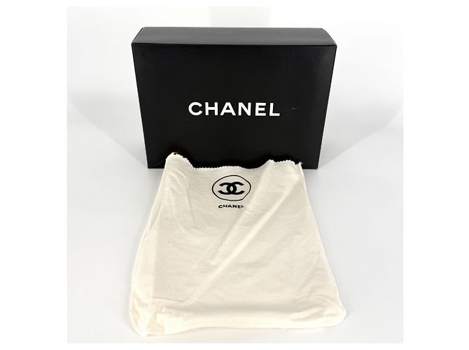 Borsa a tracolla Chanel Matelassé Diana 25 Nero - vista 9