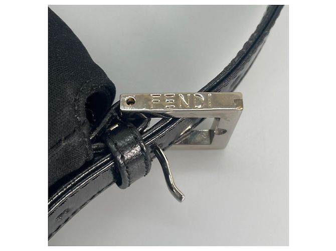 Borsa a secchiello Fendi Mamma Nero - vista 11