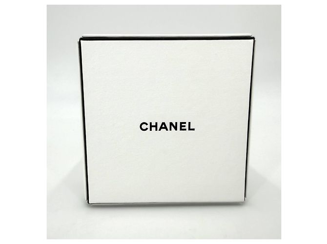 Anello half eternity Chanel Collezione Camélia da donna - vista 8
