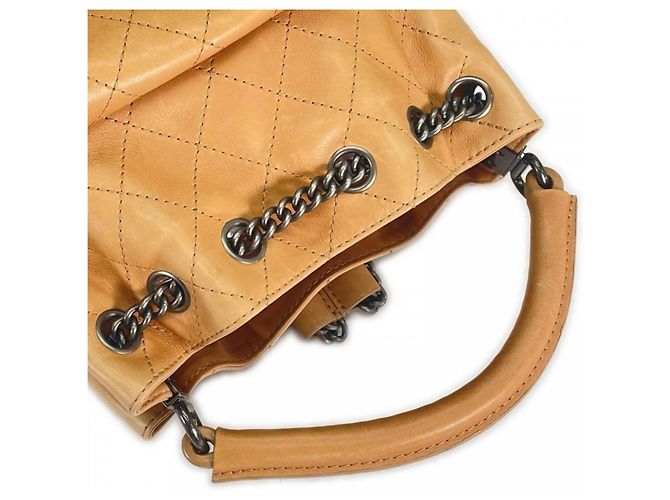 Borsa a mano Chanel in pelle beige - vista 15
