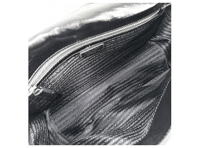Borsa a tracolla Prada in pelle nera Nero - vista 4
