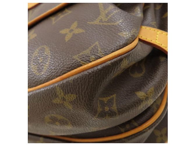 Louis Vuitton M42256 Saumur 30 Shoulder Bag Monogramma - vista 24